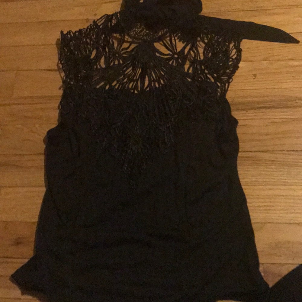 Black blouse !